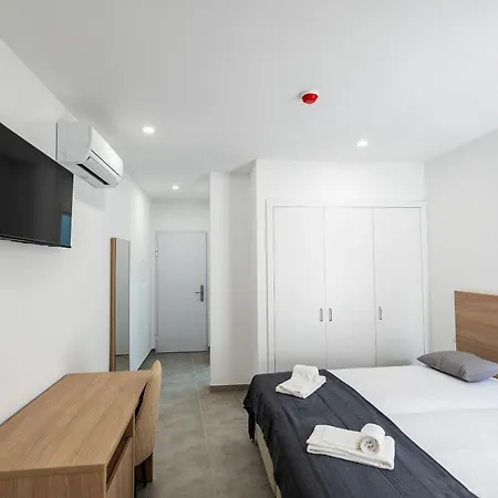 Lovely Cityscape Otel *