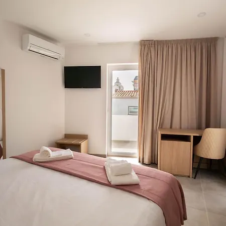 Lovely Cityscape Otel *